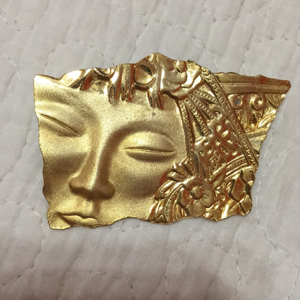 Gold Pin